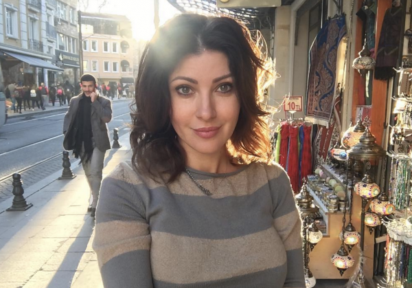 Анастасия Макеева опубликовала в Instagram развратное видео «в масле»