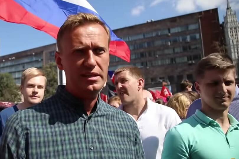 Навальный на митинге