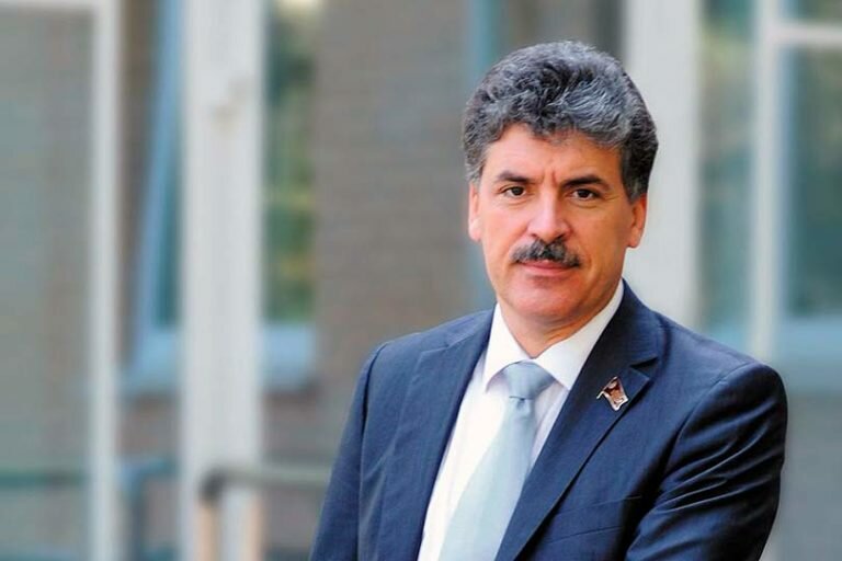 Грудинин: Ненормально, когда в нашей стране не работают суды, муниципалитеты и граждане обращаются к Путину