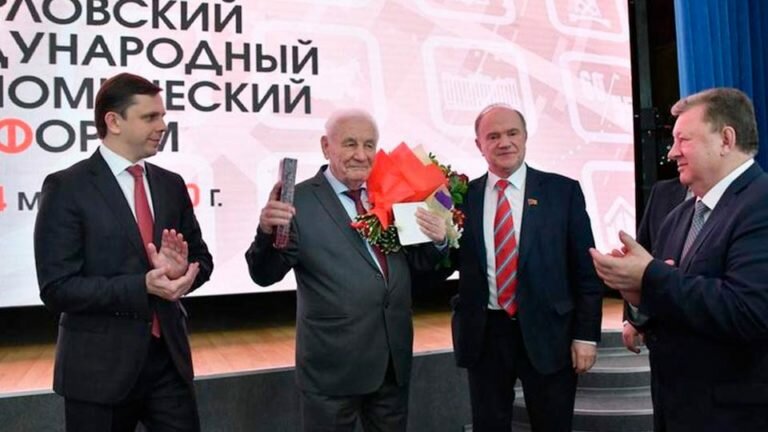 Запретят ли в России деятельность КПРФ, к чему призывает Жириновский из-за короновируса