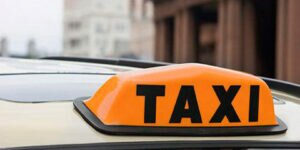 В Ленобласти на таксиста напал пассажир и угнал его машину