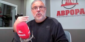 Хазин пояснил, для чего была проведена либерализация валютного рынка – для облегчения вывода капиталов из России