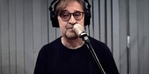 Оказывается, не весь российский шоу-бизнес находится под влиянием Кремля, Шевчук записал клип в поддержку Хабаровска