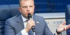 В Госдуме РФ считают необходимым запретить караоке