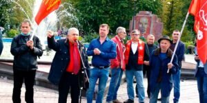 В Казани прошел митинг КПРФ, ЗНС и «Левого фронта», они представили своих немногочисленных представителей