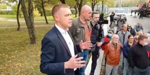 В Москве собрался народный сход против сноса парка в Кунцево, где выступил депутат Мосгордумы Ступин