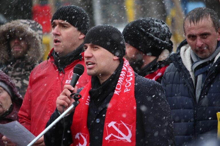 Политик Н. Бондаренко: Пир во время чумы или, когда вы нажретесь за бюджетные деньги