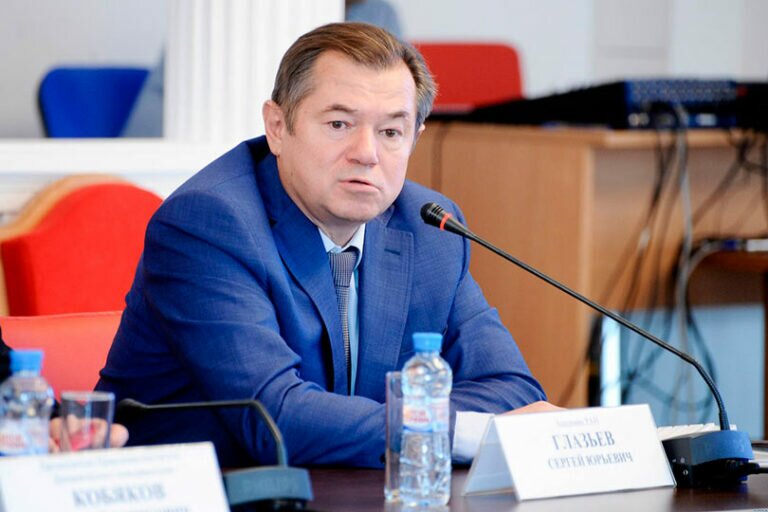 Академик С. Глазьев: Мы допустили стратегический промах, когда стали сырьевым придатком Запада