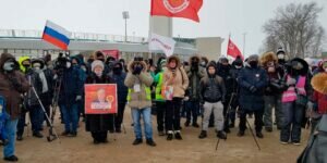 В Казани состоялся легальный митинг оппозиции, против незаконных арестов