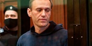Навального из СИЗО доставили в Бабушкинский суд, где пройдут 2 судебных заседания