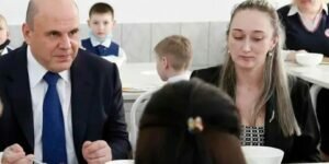 Премьер Мишустин лично оценил качество питания школьников в Барнауле