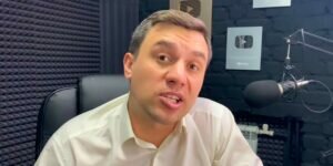 Бондаренко: Левада-центр привел низкие показатели Путина и действующей власти