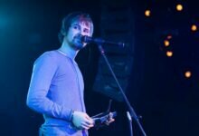 Вокалист Вася Обломов
