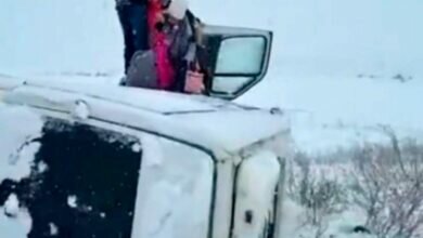 В Магаданской области произошло ЧП, автобус свалился с Дедушкиной лысины