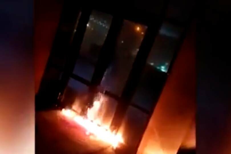 Поджег ковров у Дома правительства