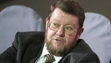 Политолог Сатановский