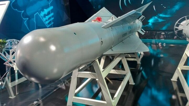 Полуторатонная бомба УПАБ-1500Б