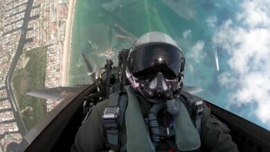 Пилот F-16