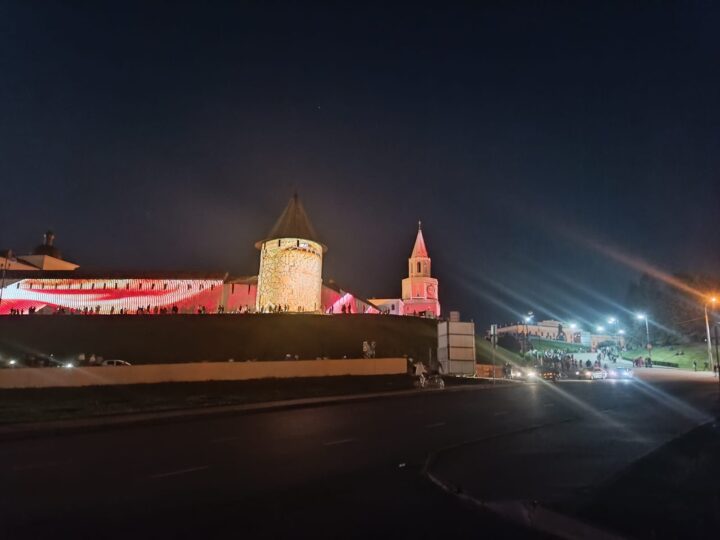 Казанский Кремль в огнях