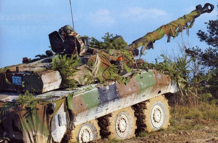 Французский колесный танк AMX