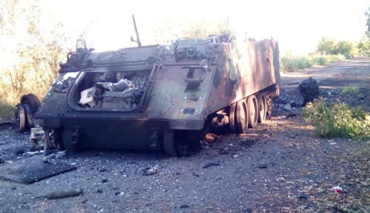 Подбитый на Украине БТР M113